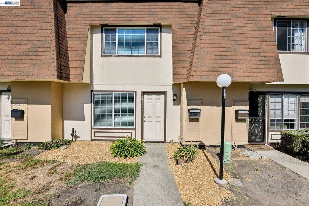 27827 Hummingbird Ct, Hayward, CA 94545 27827 Hummingbird Ct, Hayward, CA 94545