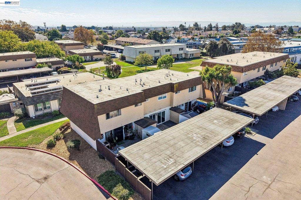 27827 Hummingbird Ct, Hayward, CA 94545 27827 Hummingbird Ct, Hayward, CA 94545