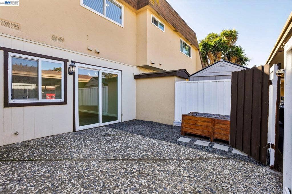 27827 Hummingbird Ct, Hayward, CA 94545 27827 Hummingbird Ct, Hayward, CA 94545