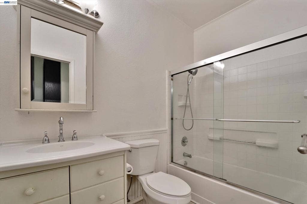 5055 Teixeira Way, Oakley, CA 94561 5055 Teixeira Way, Oakley, CA 94561