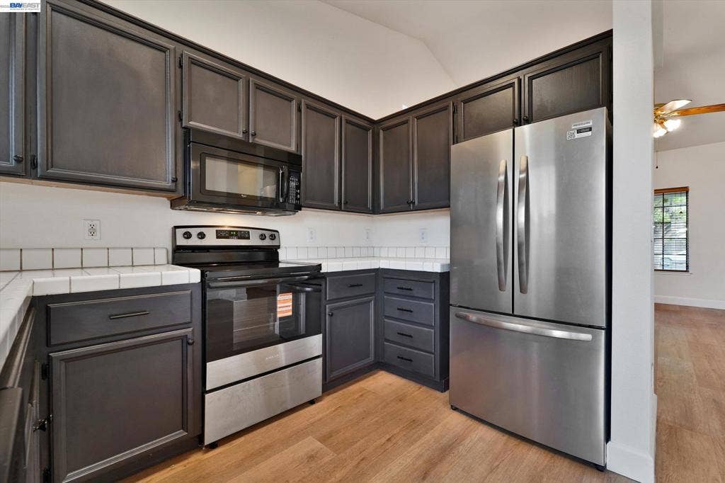 5055 Teixeira Way, Oakley, CA 94561 5055 Teixeira Way, Oakley, CA 94561