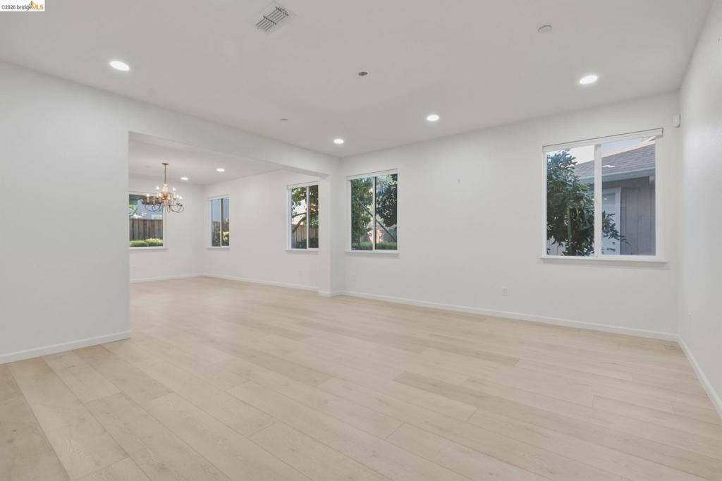370 Dante Ct, Brentwood, CA 94513 370 Dante Ct, Brentwood, CA 94513