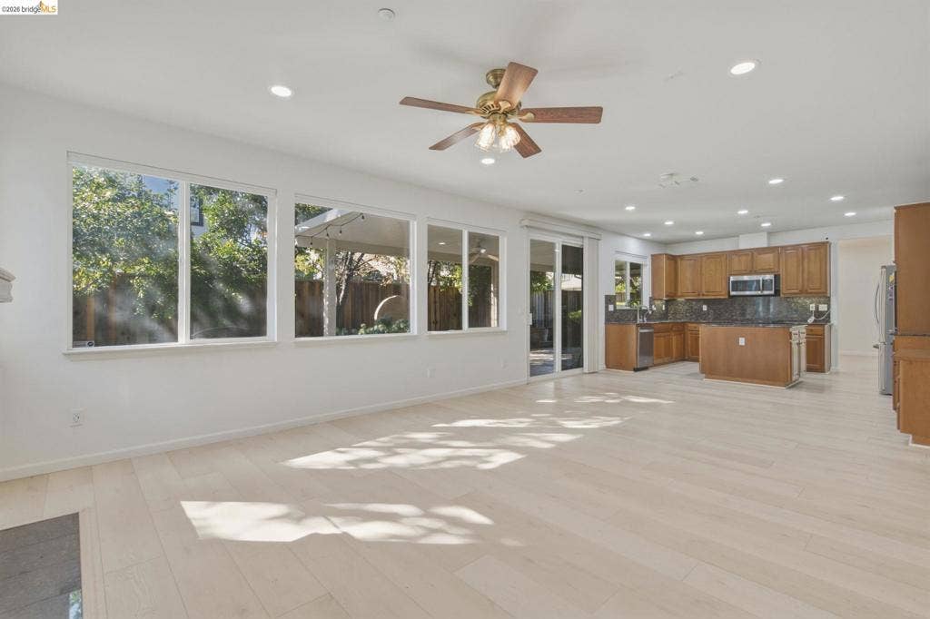 370 Dante Ct, Brentwood, CA 94513 370 Dante Ct, Brentwood, CA 94513