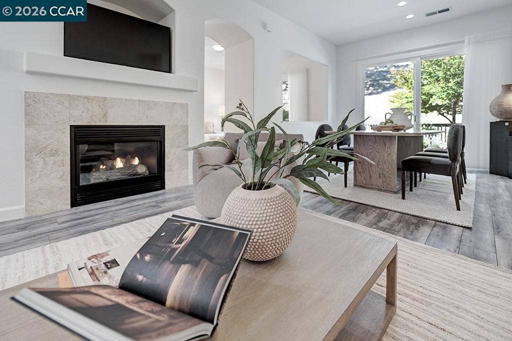 2883 Saklan Indian Dr, Walnut Creek, CA 94595 2883 Saklan Indian Dr, Walnut Creek, CA 94595