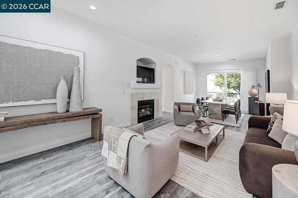 2883 Saklan Indian Dr, Walnut Creek, CA 94595 2883 Saklan Indian Dr, Walnut Creek, CA 94595