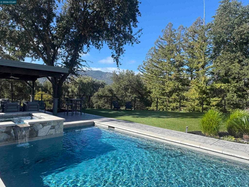 26 Millbrook Ct, Danville, CA 94526 26 Millbrook Ct, Danville, CA 94526