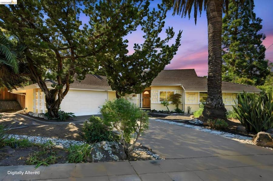 Property photo for 3218 Estates Ave, Pinole, CA