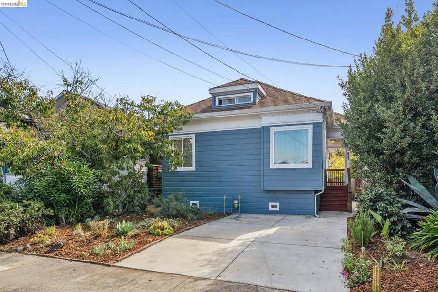 Property photo for 837 Aileen St, Oakland, CA