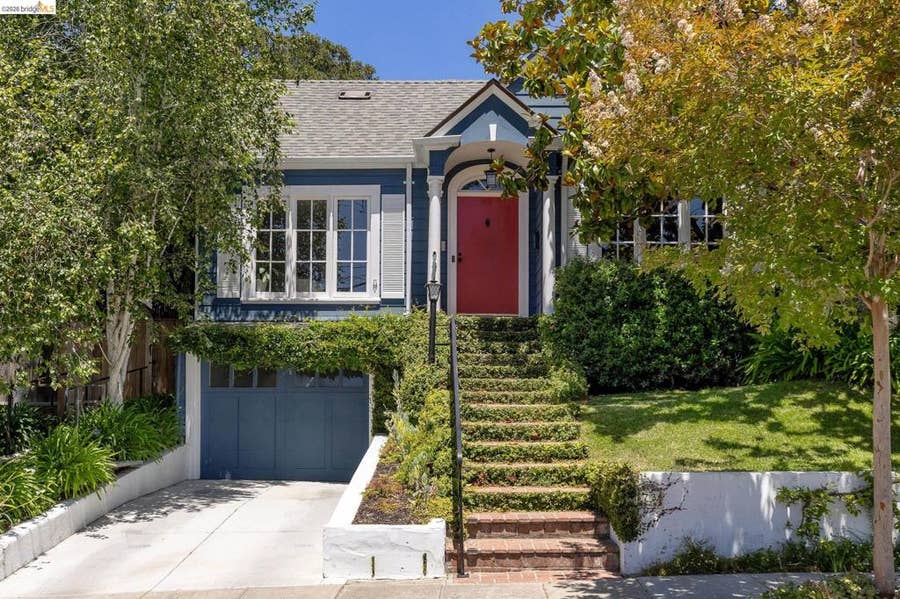 Property photo for 73 Oakmont Ave, Piedmont, CA