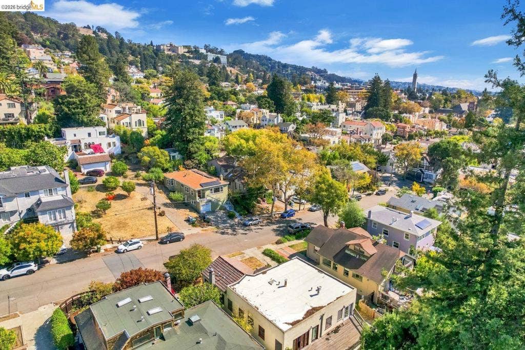 1571 Scenic Ave, Berkeley, CA 94708 1571 Scenic Ave, Berkeley, CA 94708