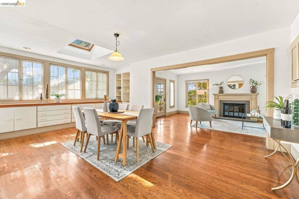 1571 Scenic Ave, Berkeley, CA 94708 1571 Scenic Ave, Berkeley, CA 94708