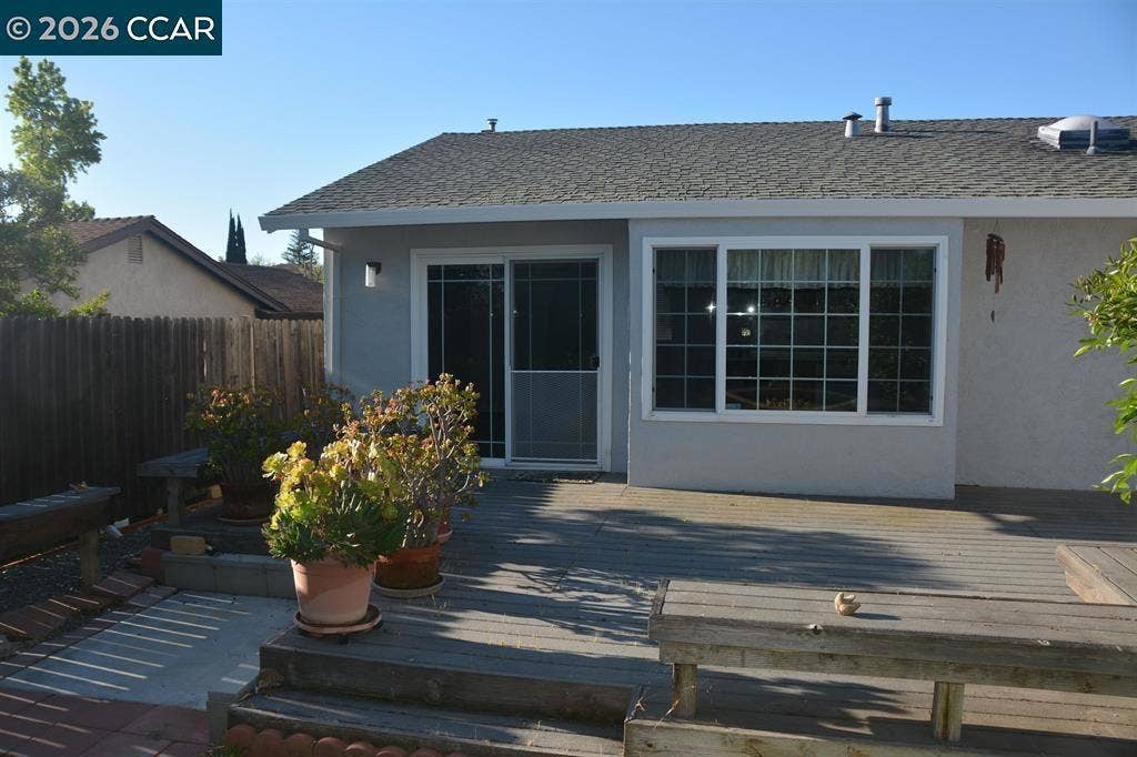 3320 Blythe Dr, Antioch, CA 94509