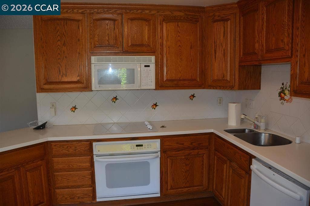 3320 Blythe Dr, Antioch, CA 94509