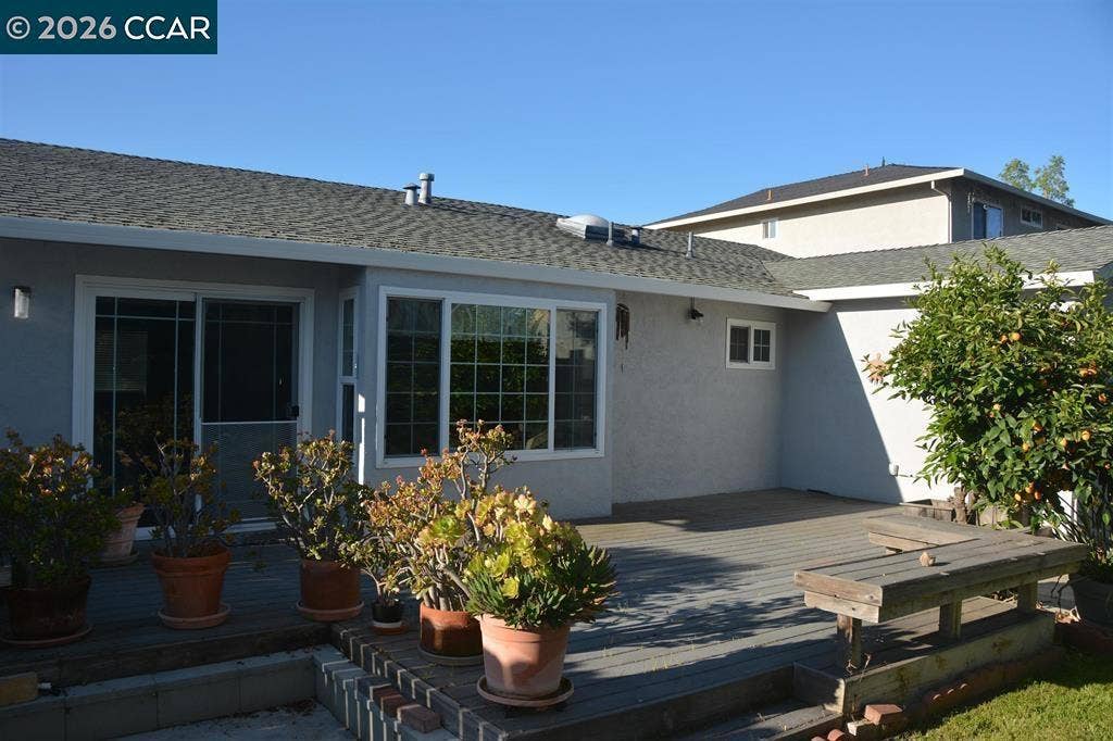 3320 Blythe Dr, Antioch, CA 94509