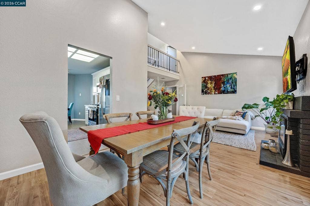 35 Sapphire Ct, Hercules, CA 94547 35 Sapphire Ct, Hercules, CA 94547