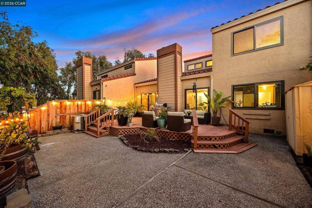 35 Sapphire Ct, Hercules, CA 94547 35 Sapphire Ct, Hercules, CA 94547