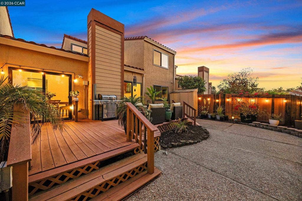35 Sapphire Ct, Hercules, CA 94547 35 Sapphire Ct, Hercules, CA 94547