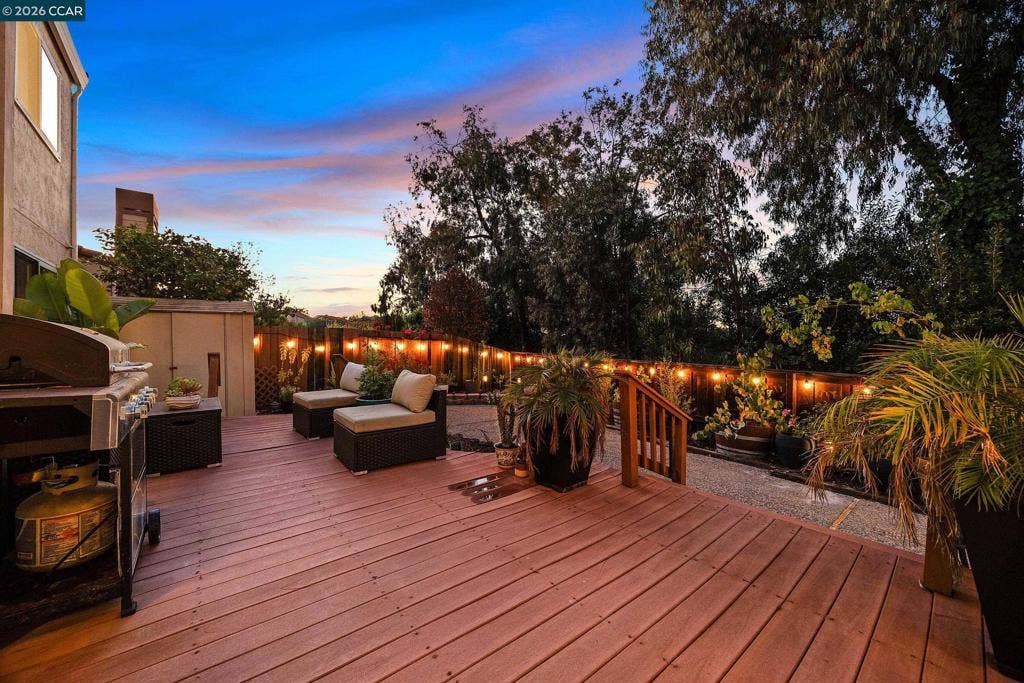 35 Sapphire Ct, Hercules, CA 94547 35 Sapphire Ct, Hercules, CA 94547