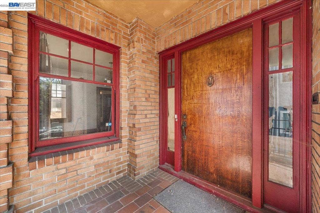 473 Crescent St, Oakland, CA 94610