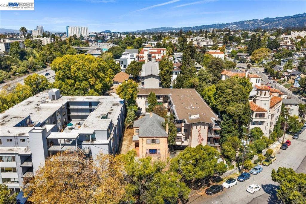 473 Crescent St, Oakland, CA 94610
