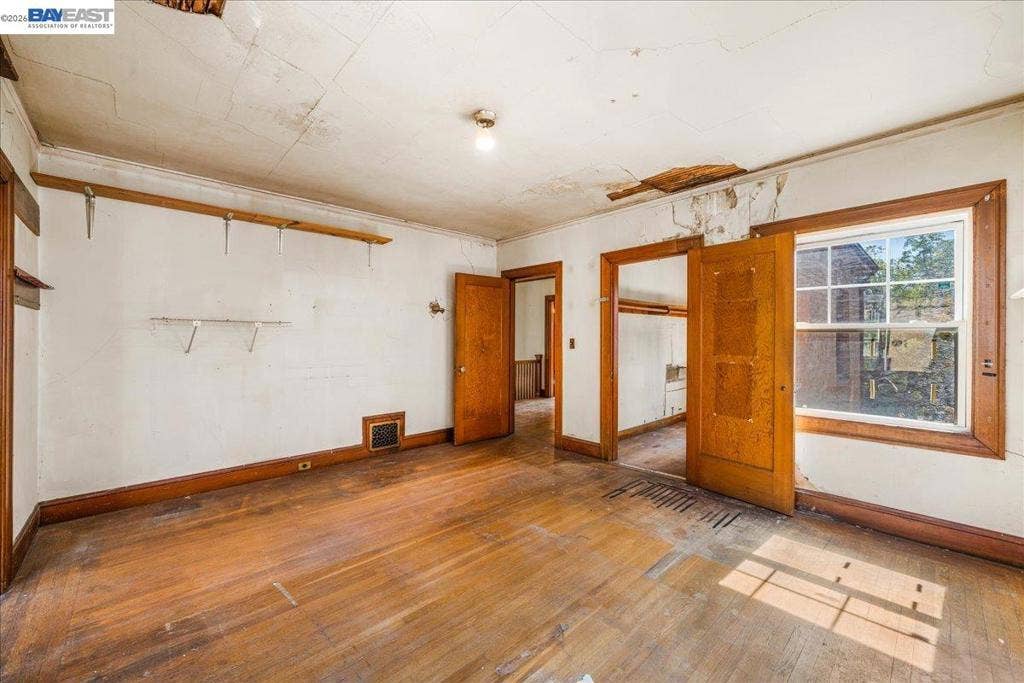 473 Crescent St, Oakland, CA 94610