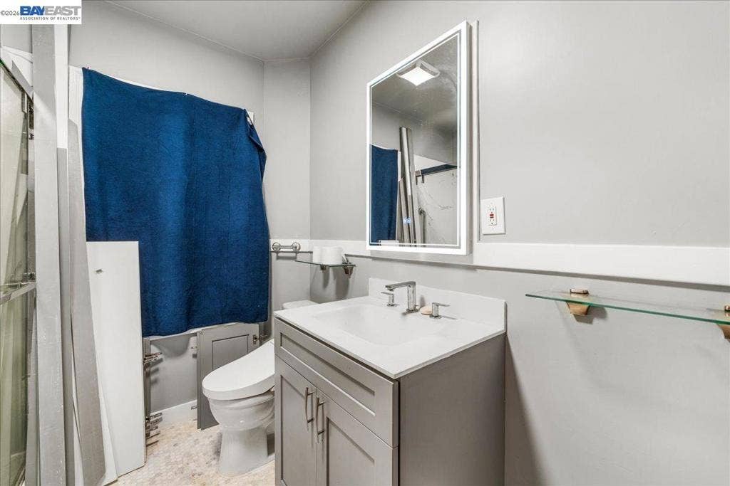 473 Crescent St, Oakland, CA 94610