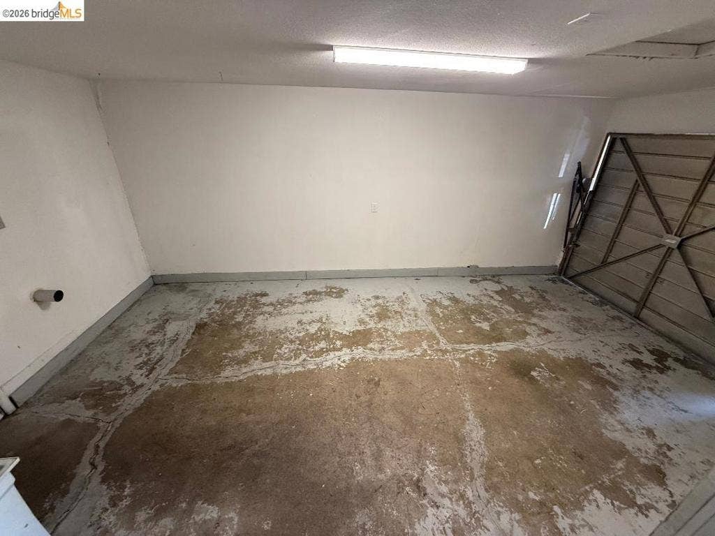 31 Sunset Dr, Antioch, CA 94509 31 Sunset Dr, Antioch, CA 94509