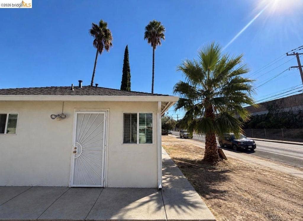 31 Sunset Dr, Antioch, CA 94509 31 Sunset Dr, Antioch, CA 94509