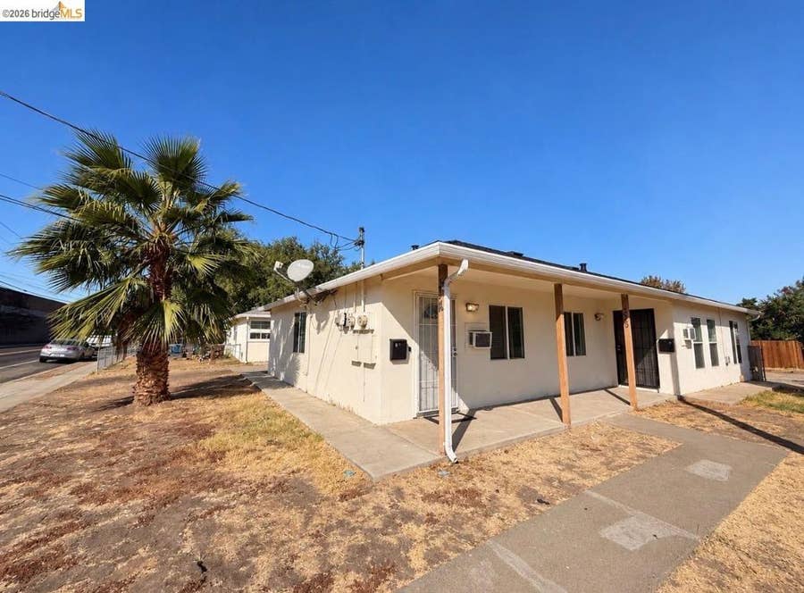 Property photo for 31 Sunset Dr, Antioch, CA