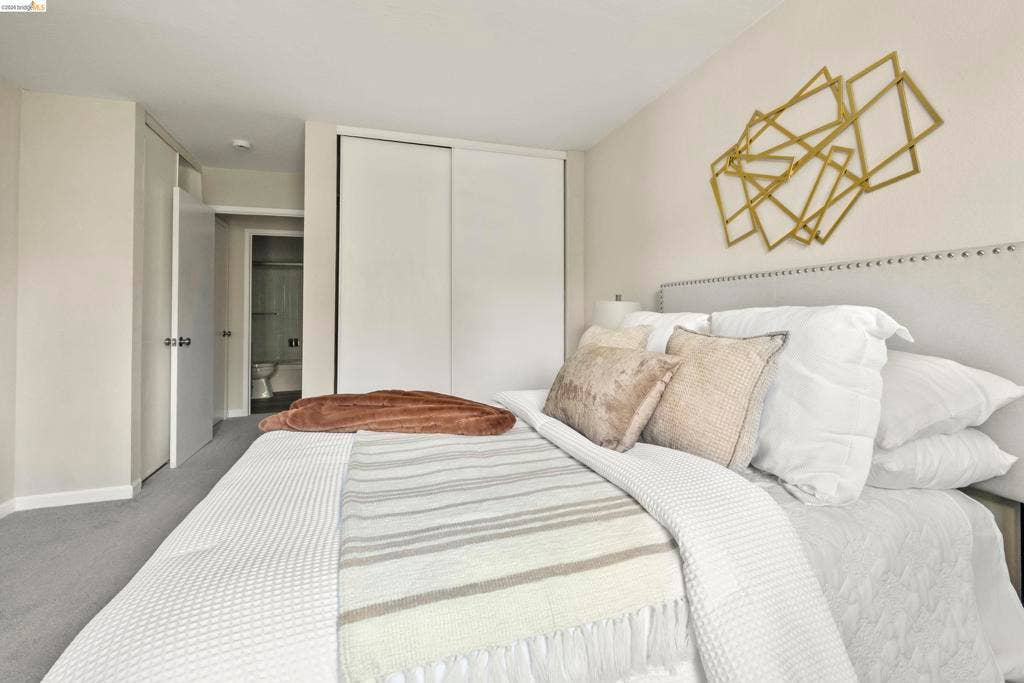 466 Crescent St, #307, Oakland, CA 94610 466 Crescent St, #307, Oakland, CA 94610