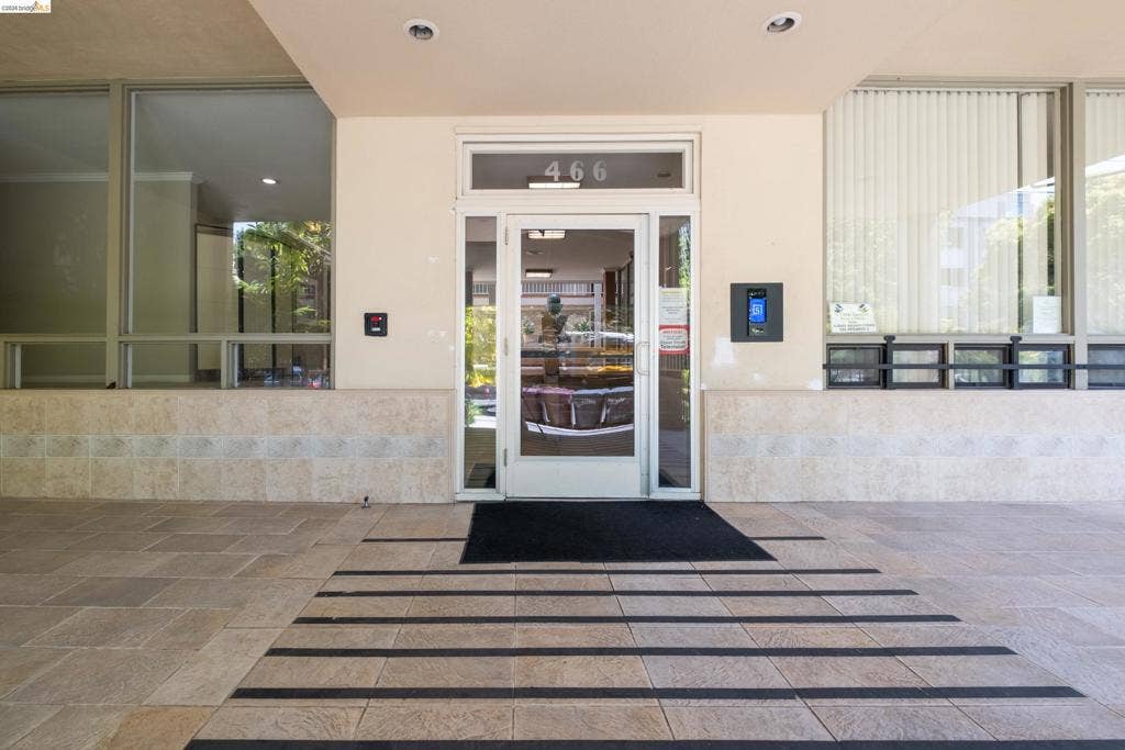 466 Crescent St, #307, Oakland, CA 94610 466 Crescent St, #307, Oakland, CA 94610