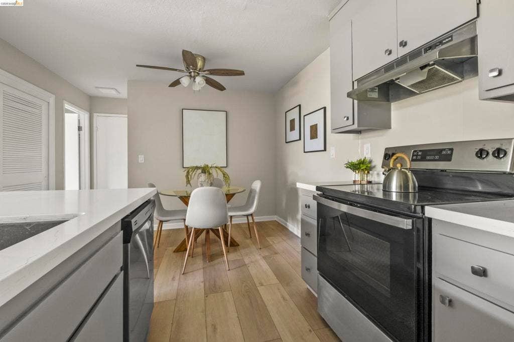 466 Crescent St, #307, Oakland, CA 94610 466 Crescent St, #307, Oakland, CA 94610