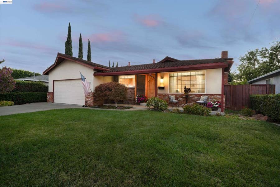 Property photo for 255 Hillcrest Ave, Livermore, CA