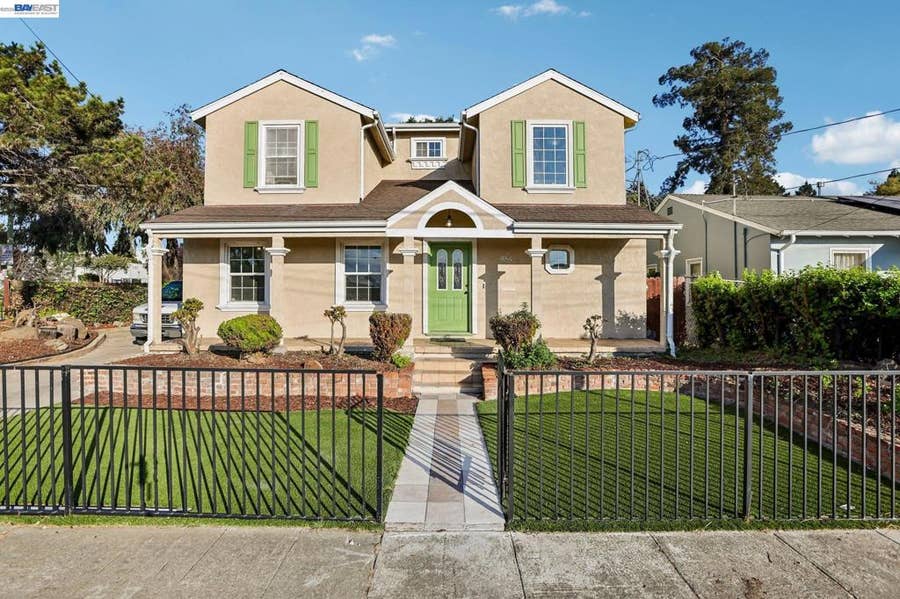 Property photo for 484 Phelps St, Oakland, CA