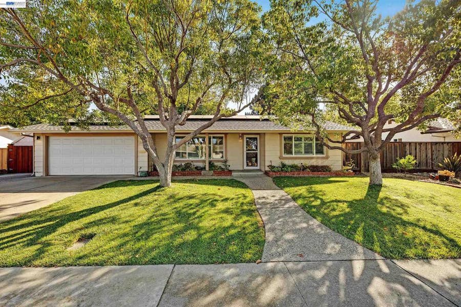 Property photo for 1158 Vienna St, Livermore, CA