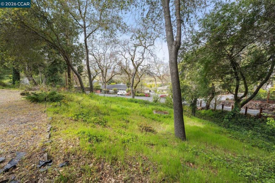 Property photo for 4 El Sereno, Orinda, CA
