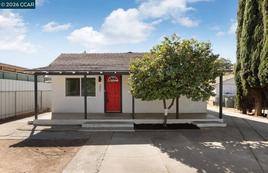 Property photo for 300 Pueblo Ave, Modesto, CA