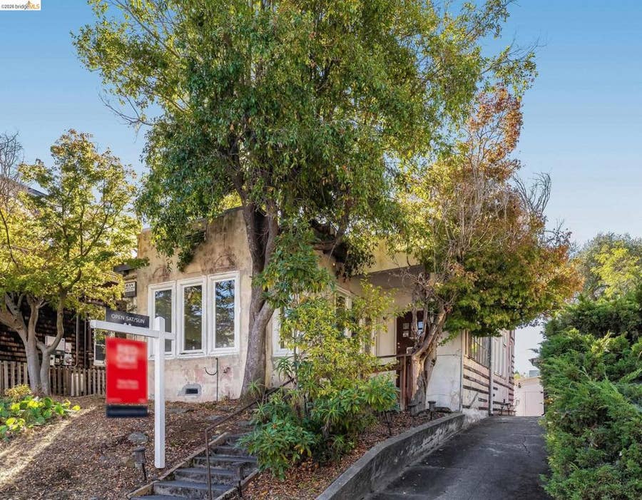 Property photo for 1906 Vine St, Berkeley, CA