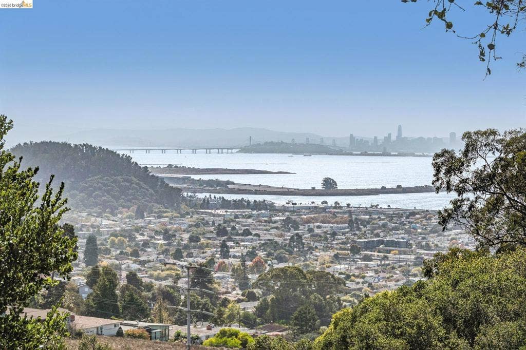7767 Duke Ct, El Cerrito, CA 94530 7767 Duke Ct, El Cerrito, CA 94530