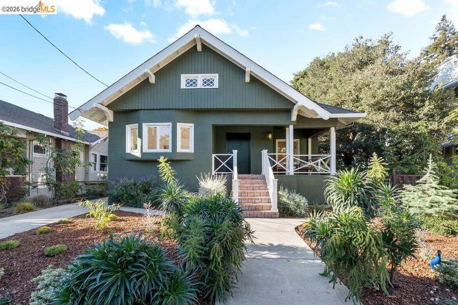 Property photo for 5671 Oak Grove Ave, Oakland, CA