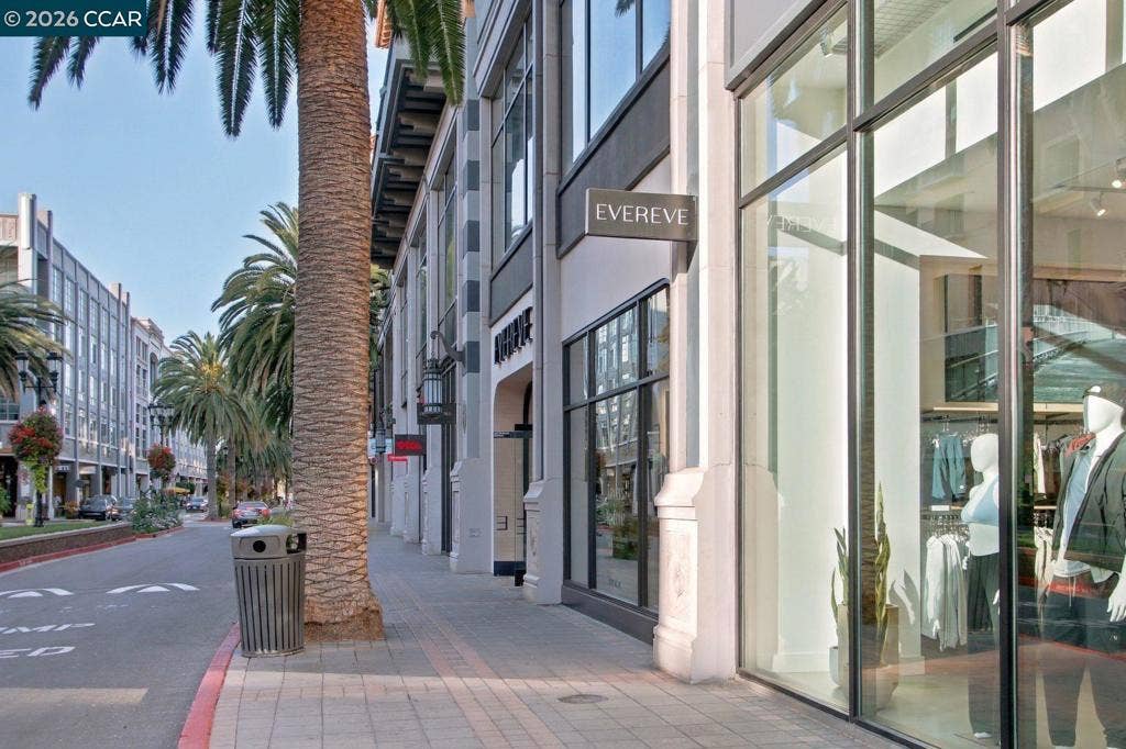 3207 Mallard Ct, #304, San Jose, CA 95117 3207 Mallard Ct, #304, San Jose, CA 95117