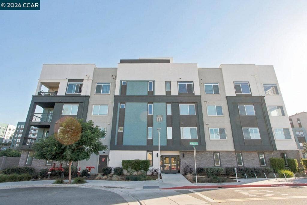 3207 Mallard Ct, #304, San Jose, CA 95117 3207 Mallard Ct, #304, San Jose, CA 95117