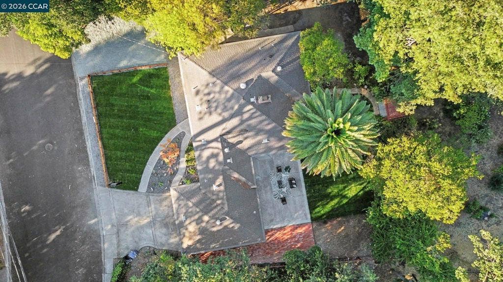 1174 Saint Francis Dr, Concord, CA 94518