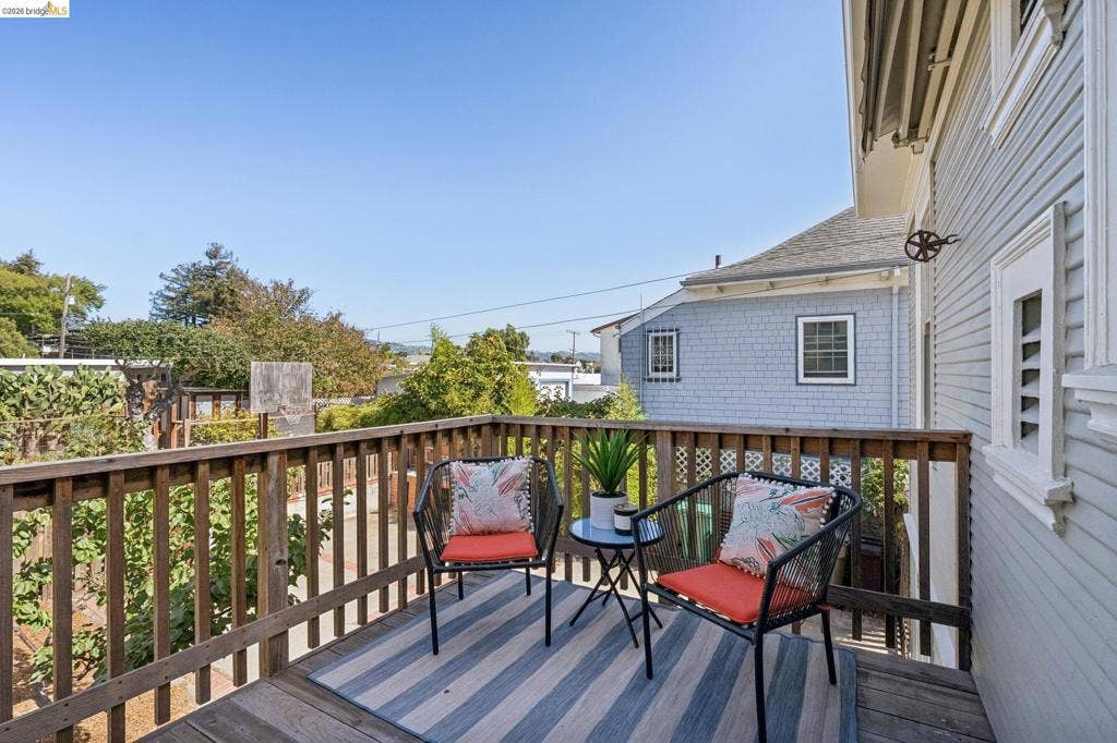 1822 E 24Th St, Oakland, CA 94606