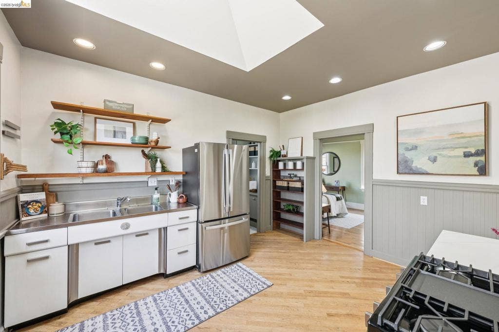 1822 E 24Th St, Oakland, CA 94606