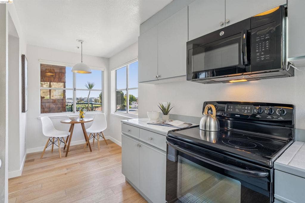 1200 Brickyard Way, #101, Richmond, CA 94801 1200 Brickyard Way, #101, Richmond, CA 94801