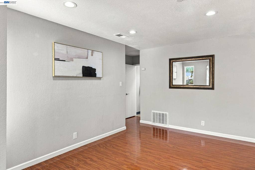 4315 Denker Dr, Pleasanton, CA 94588 4315 Denker Dr, Pleasanton, CA 94588