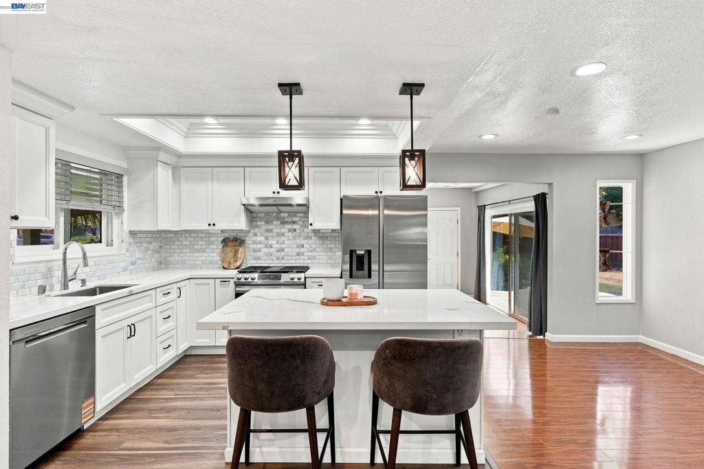4315 Denker Dr, Pleasanton, CA 94588 4315 Denker Dr, Pleasanton, CA 94588