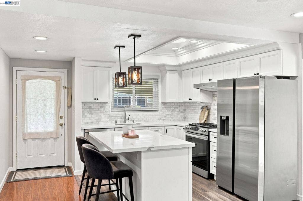 4315 Denker Dr, Pleasanton, CA 94588 4315 Denker Dr, Pleasanton, CA 94588