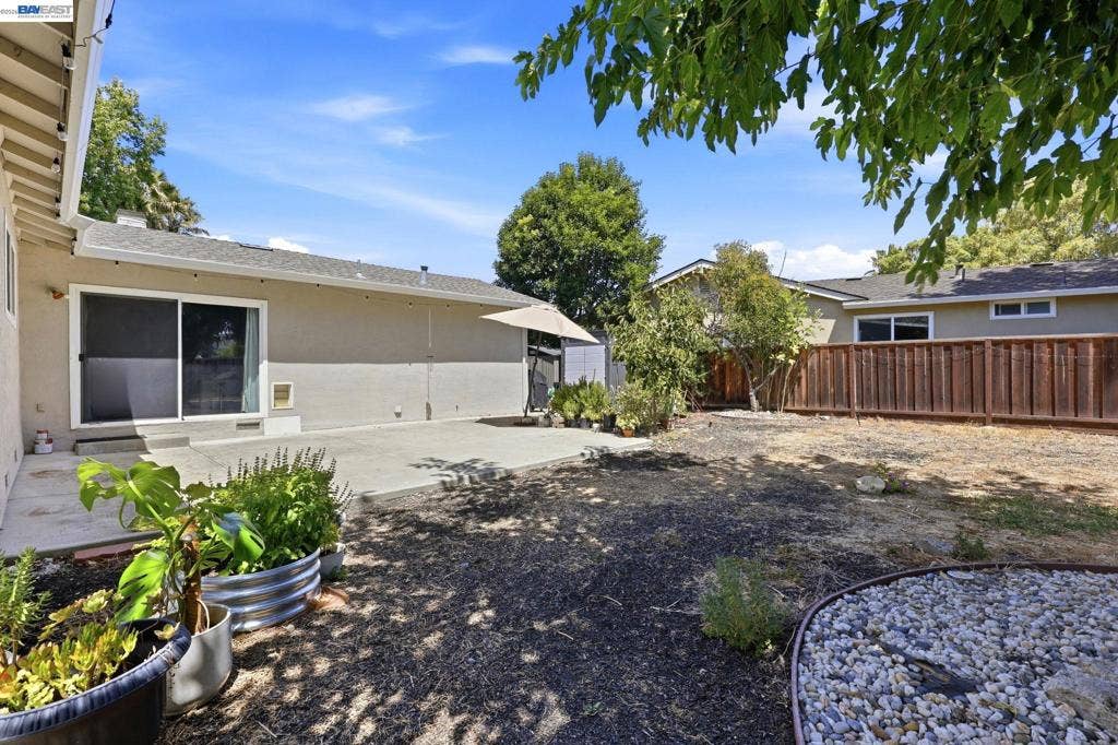 4315 Denker Dr, Pleasanton, CA 94588 4315 Denker Dr, Pleasanton, CA 94588